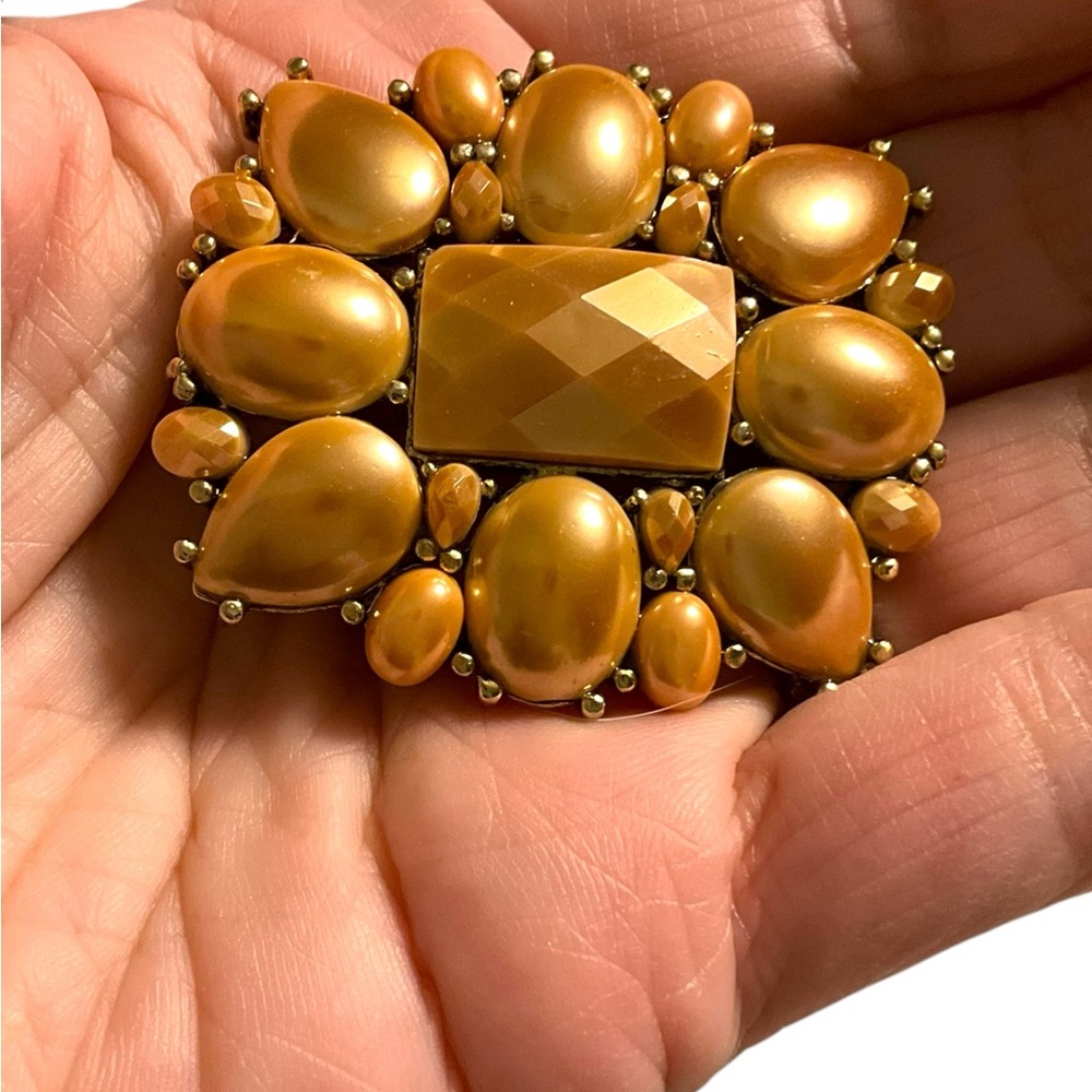 90s‎ Liz Claiborne gold rectangle brooch